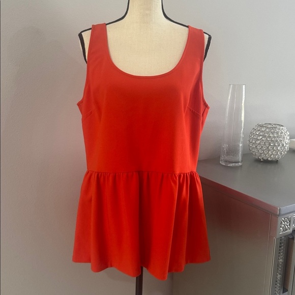 Trina Turk Judah Peplum Tank. Sz XL - Picture 3 of 9